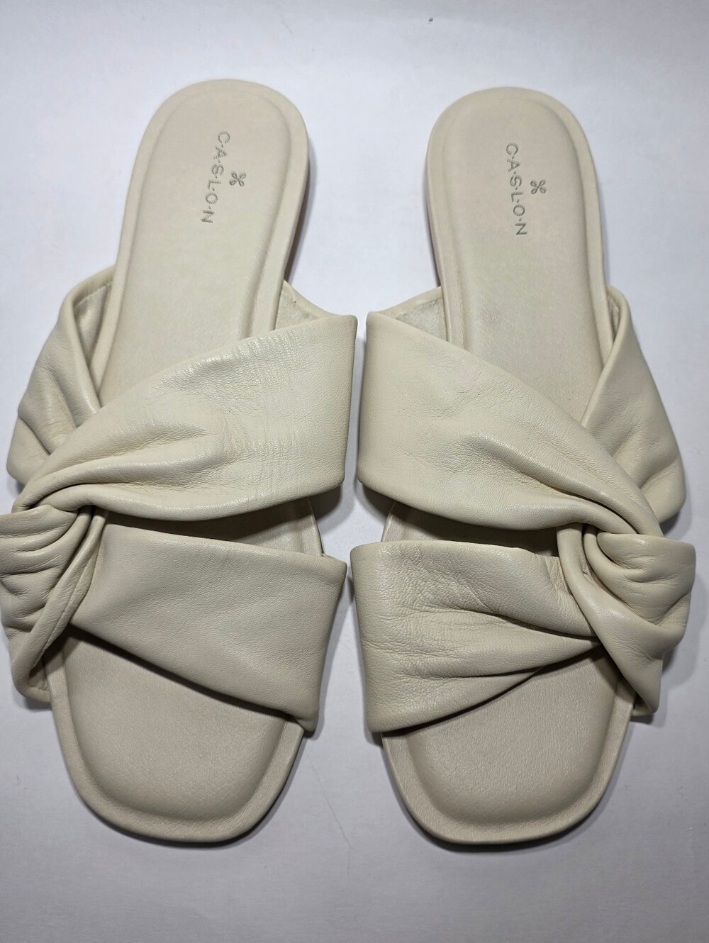 Caslon Women’s Leather Ankle Flats Slip On Shoes Beige Size 8.5M Comfort - Picture 5 of 6